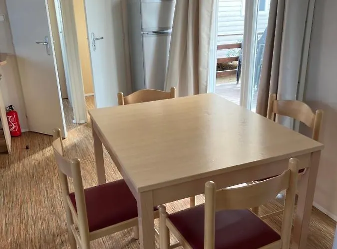 Mobilhome 4 Ca61 אתר קמפינג ויאס