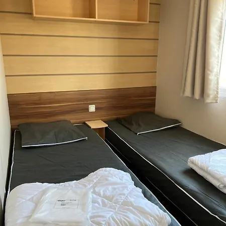 营地 Mobilhome 4 Ca61